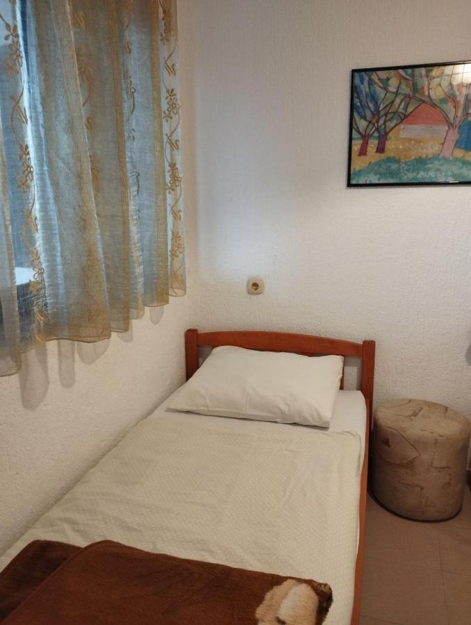 Apartments Vila Lavanda Omisalj ภายนอก รูปภาพ