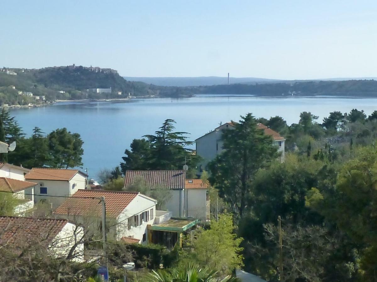 Apartments Vila Lavanda Omisalj ภายนอก รูปภาพ
