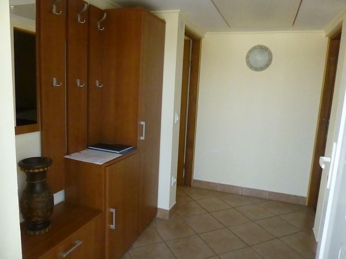 Apartments Vila Lavanda Omisalj ภายนอก รูปภาพ